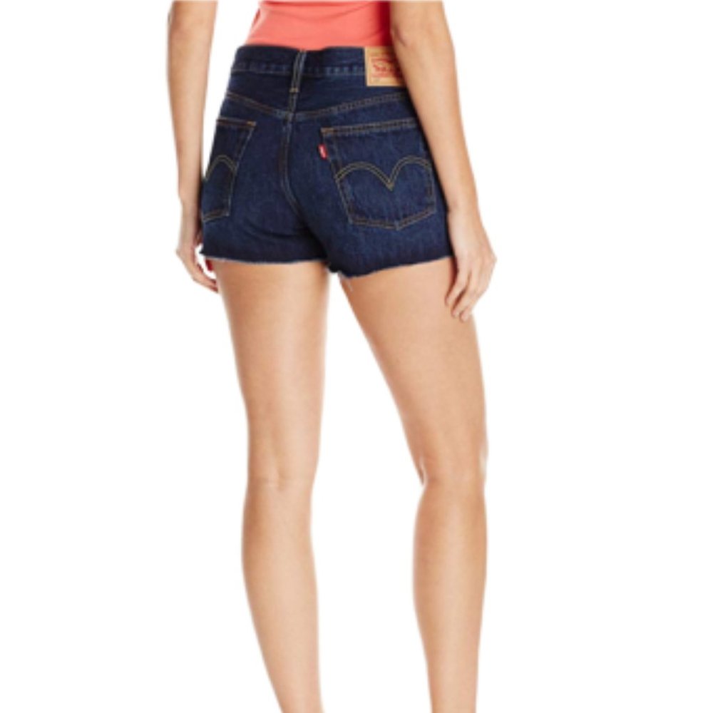 Levis Short